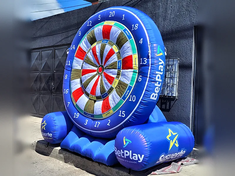 Dummie inflable publicitario a motor